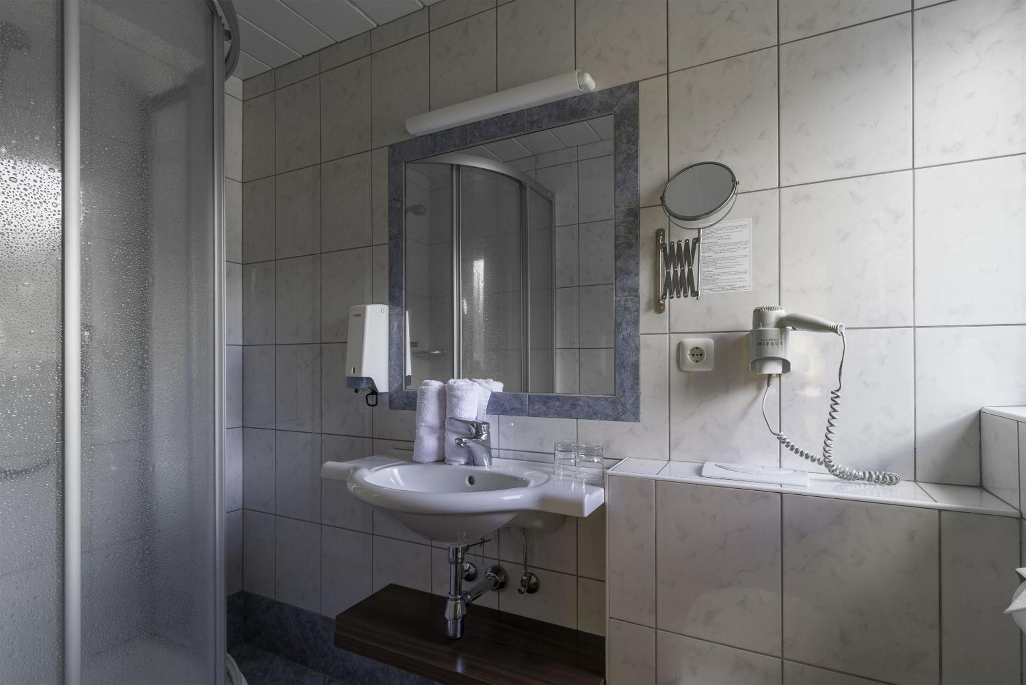 Hotel Enzian Paznaun See Habitación foto